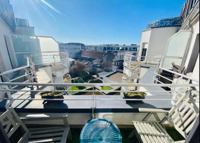 Stylish 1br With Parking And Outdoor Spaces